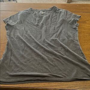 GrayT-Shirt 